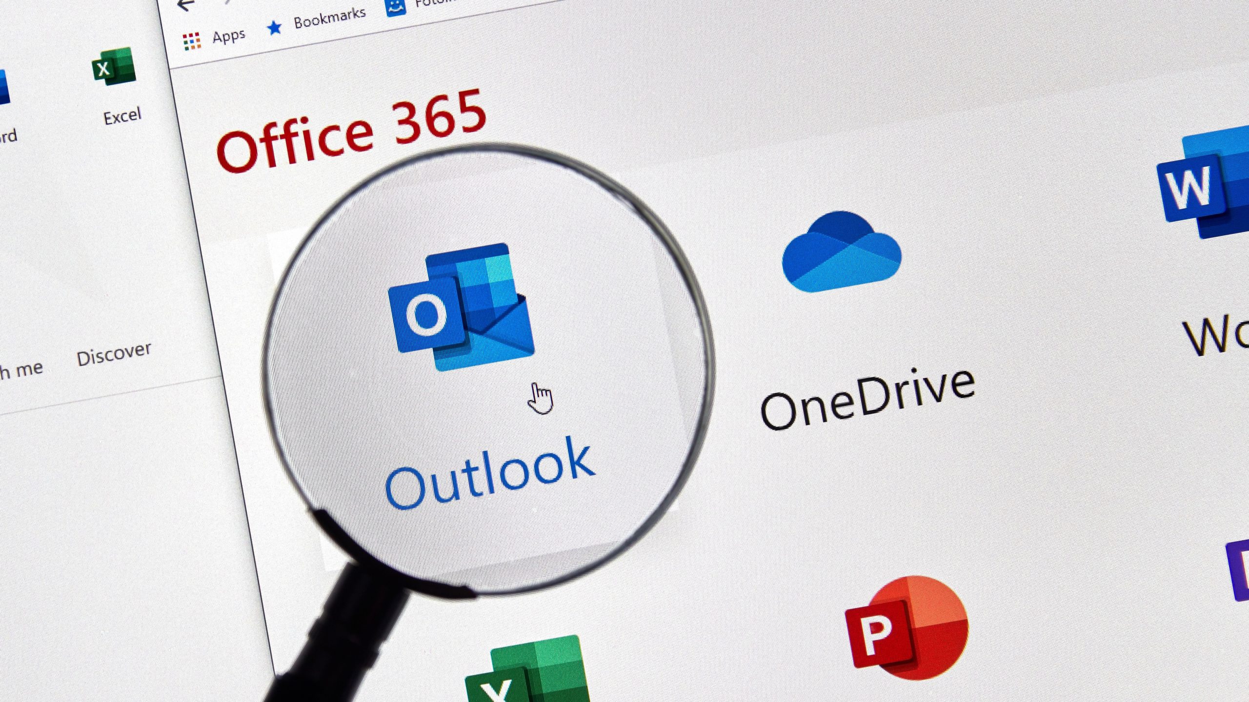 Microsoft developing a One Outlook client to replace existing Calender and Mail app scaled