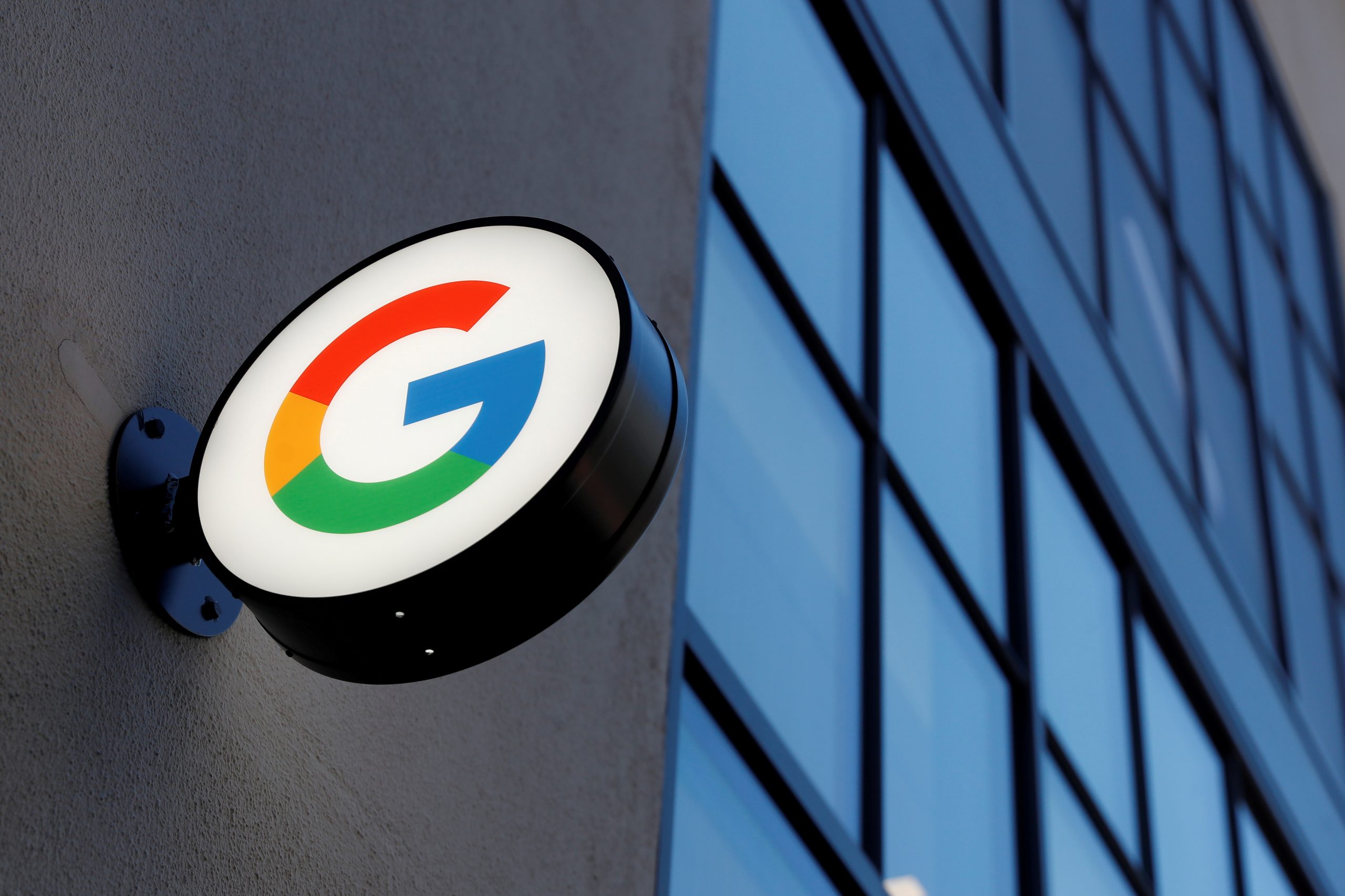 Google launches a new 5TB online disk subscription service scaled